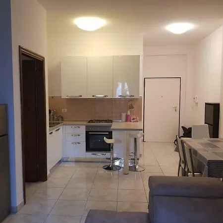 La Casa Di Cri Con Servizio Incluso! Hébergement de vacances San Benedetto del Tronto